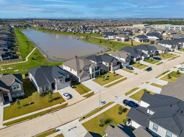 2515 Red Hickory Dr, Katy, TX 77493