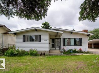 4224 89th St NW, Edmonton, AB T6K 1B9