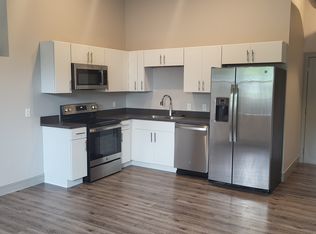 1703 Home Ave #303, Columbus, IN 47201