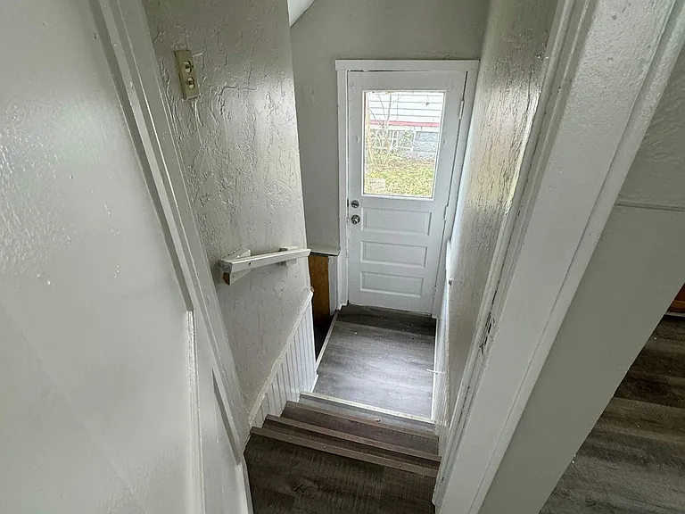 623 Storer Ave — Photo 22