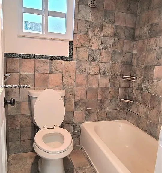9410 Live Oak Pl #109 — Photo 20