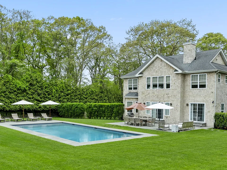56 Sandy Hollow Rd