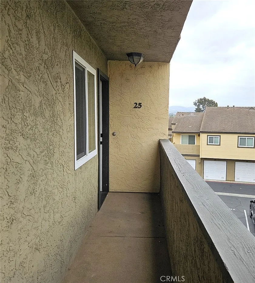 2 bed, 900 sqft, $2,850 — Photo 4