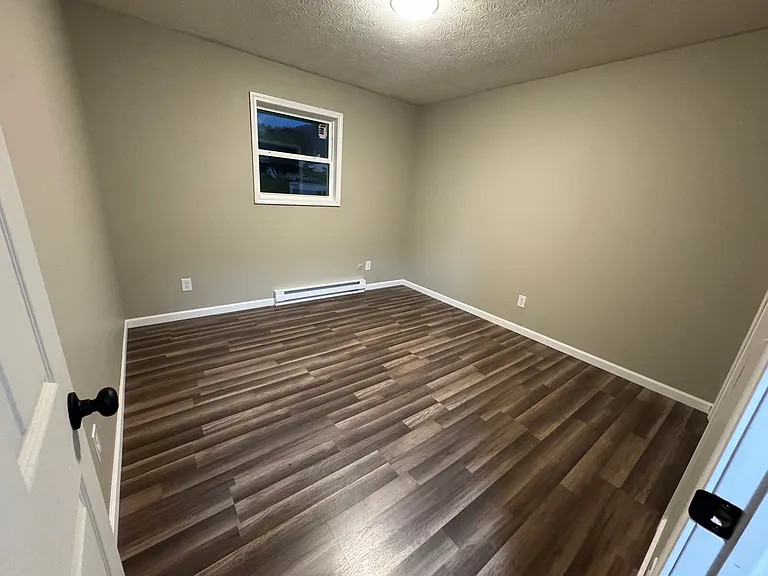 37250 Main St #3 — Photo 5