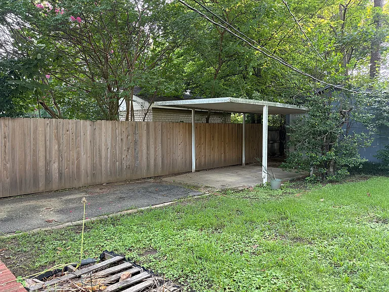 374 S Prescott St — Photo 2