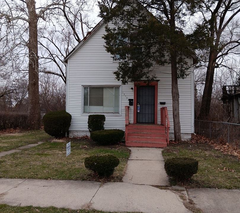 1st image of 15132 S Lexington Ave