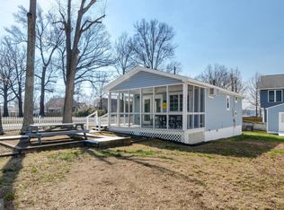 305 Nelson St, Colonial Beach, VA 22443