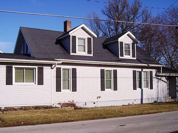 2nd image of 18560 Washington St