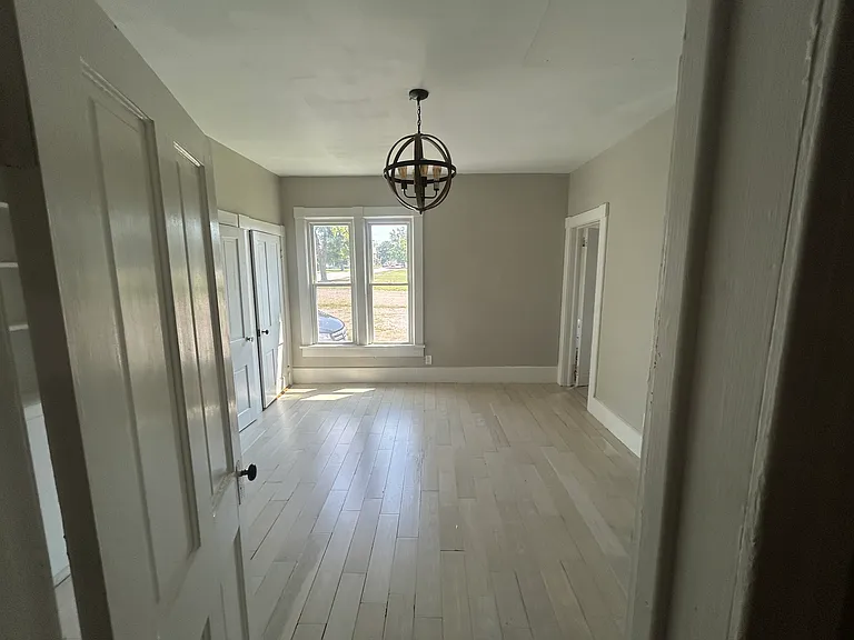189 E 3rd St #1 — Photo 8