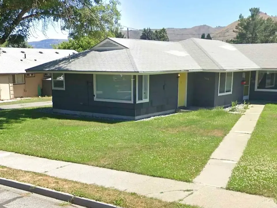 1223 Montana St
