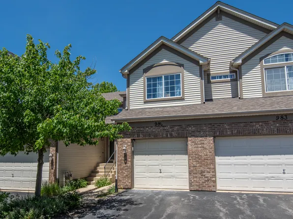 985 Hill Ave #985, Aurora, IL 60505