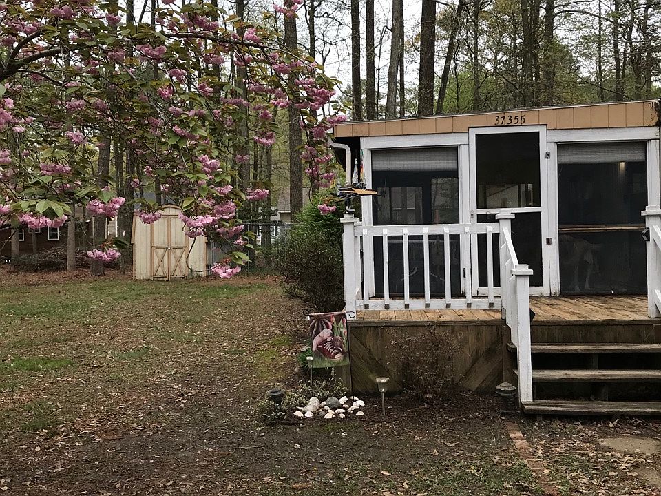 1st image of 37355 Georgia Dr