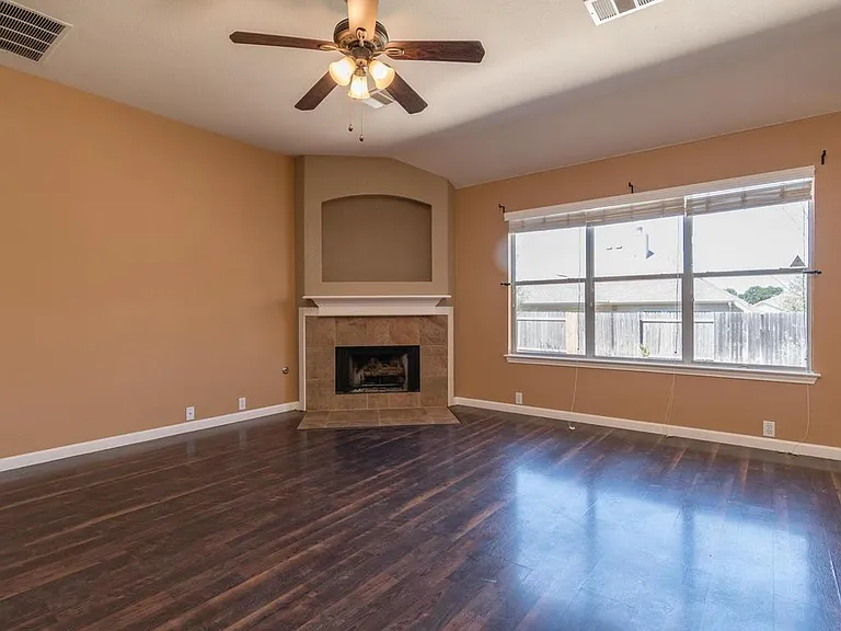 745 Rusk Rd — Photo 5