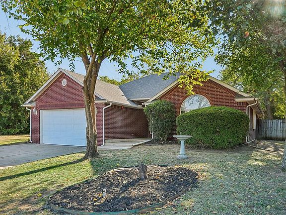 2nd image of 4605 Forest Hills Dr