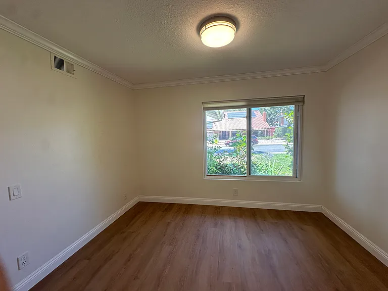 2828 E Wasatch Ct — Photo 12