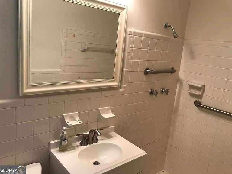 1321 Mary Dale Dr — Photo 16