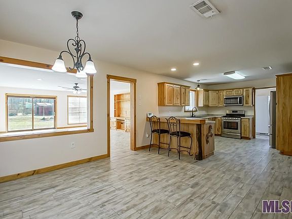 5th image of 16706 Teneiya Ave
