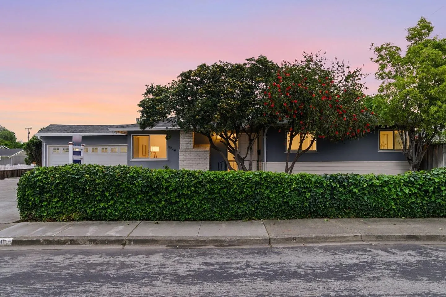 3240 Santa Maria Ave photo 1