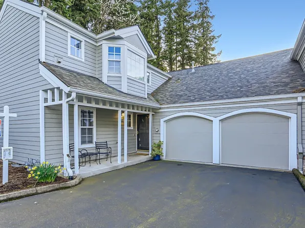 11369 SW Sycamore Pl, Portland, OR 97223