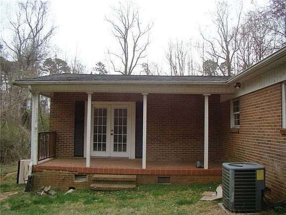 4th image of 1065 16th St SE #25