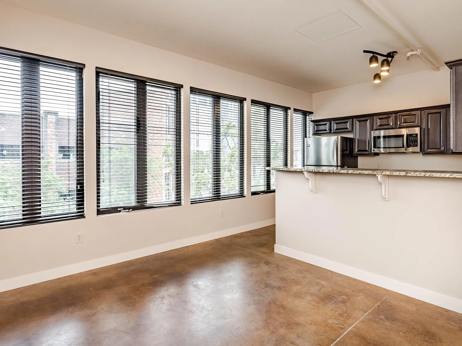 1001 Cherry St — Photo 3