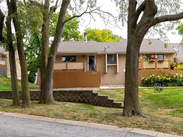 12696 W 108th Ter, Overland Park, KS 66210