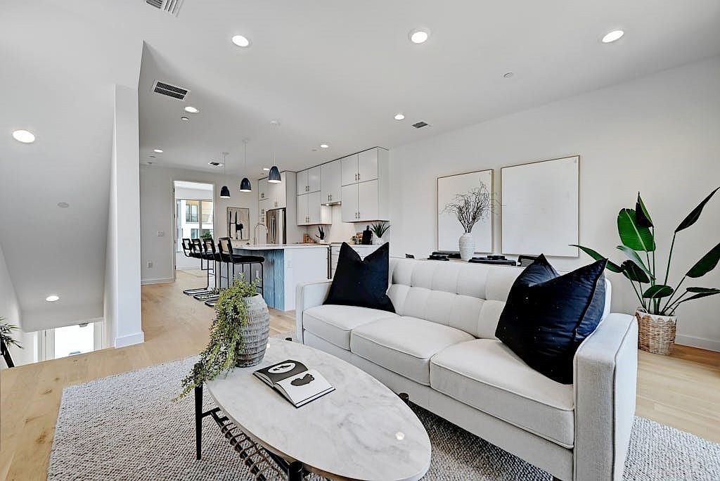6020 Springdale Rd, Austin, TX 78723 | Zillow