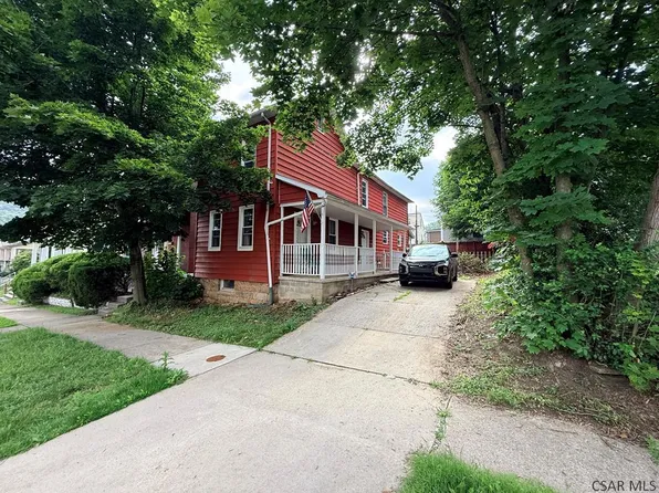 560 Highland Ave, Johnstown, PA 15902