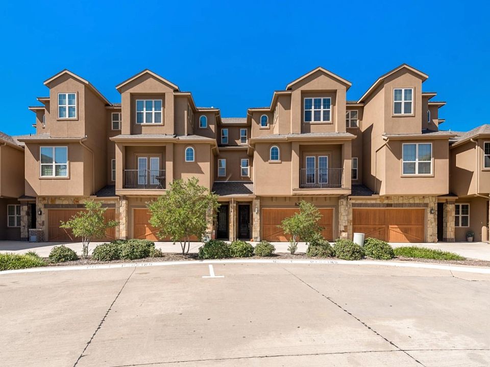 1st image of 2630 Villa Di Lago Dr #3