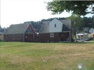 1025 McPherson Ave, Clairton, PA