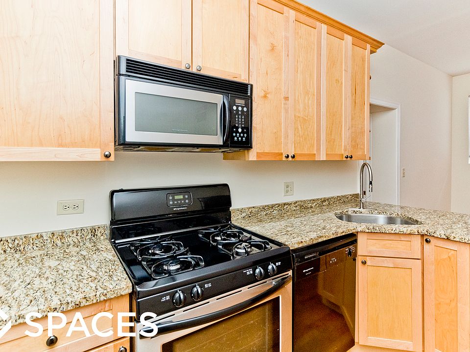 1st image of 4808 N Paulina Street West W