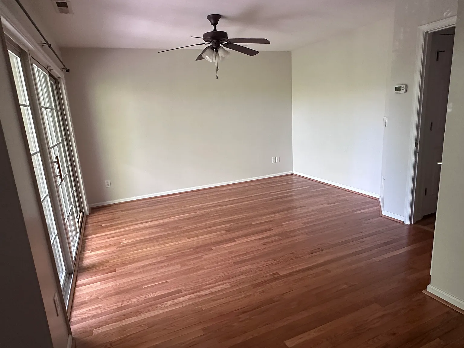 129 Burnet St — Photo 2