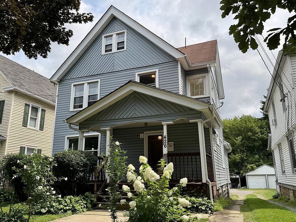 1st image of 426 Liberty St