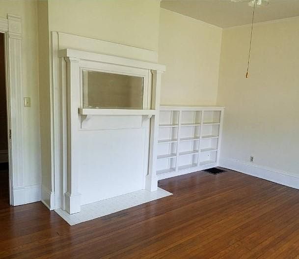 1st image of 813 4th St