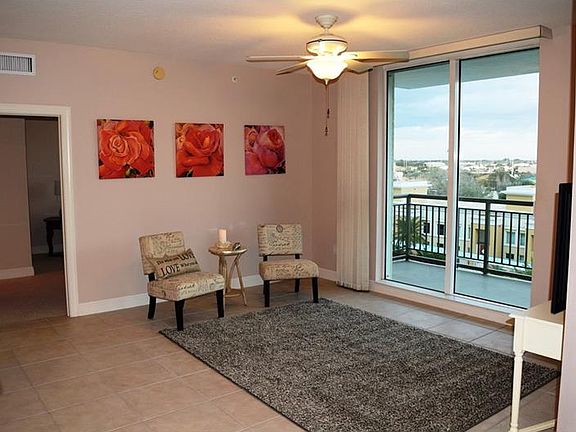 3rd image of 800 N Tamiami Trl Unit 712
