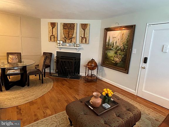 4th image of 2606 Tunlaw Rd NW APT 1