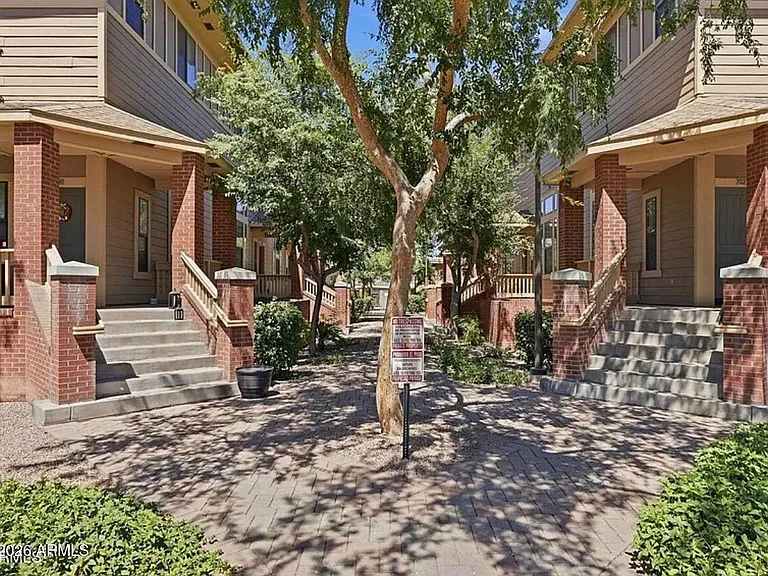 724 S Beck Ave — Photo 13