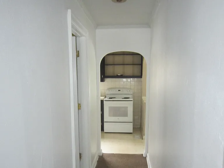 Red Oak St — Photo 3