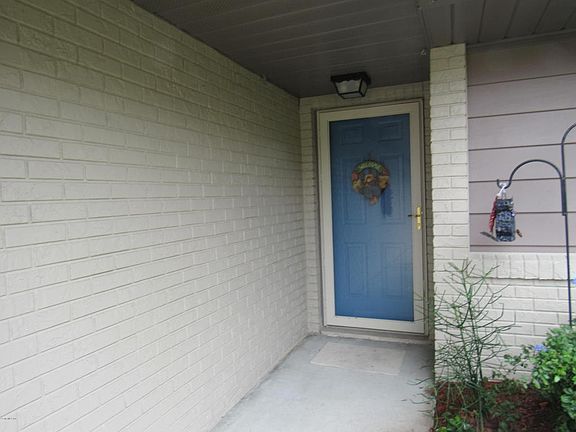 2nd image of 5008 SE 107th Pl