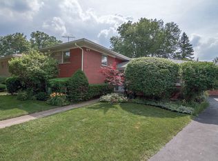 727 Lamon Ave, Wilmette, IL