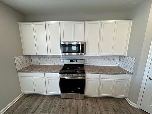 5th image of 1820 Fairmount Dr
