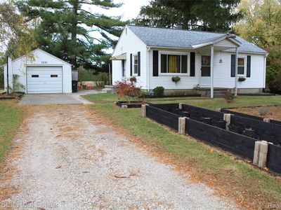 3251 Lynne Ave, Flint, MI, 48506