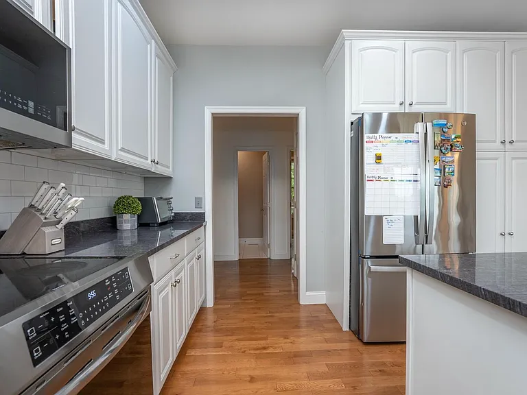 1458 Highfield Ct — Photo 3