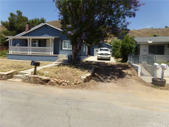 3rd image of 665 Acacia St