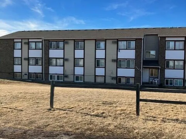 2821 5th Ave W, Dickinson, ND 58601