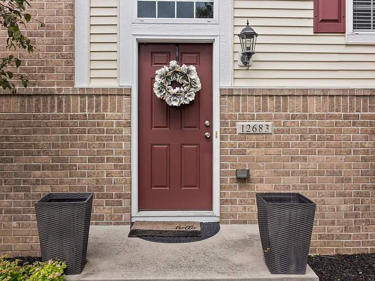 12683 White Chapel Cir — Photo 37