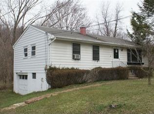 30 Sanfordville Rd, Warwick, NY 10990