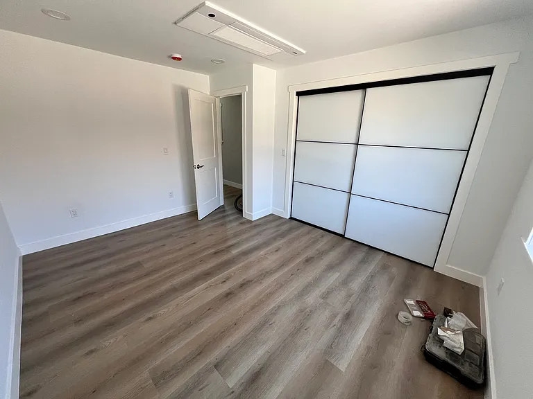 421 Central Ave — Photo 8