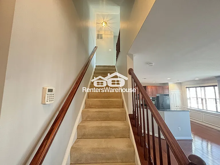 3511 Carriage Walk Ln — Photo 18