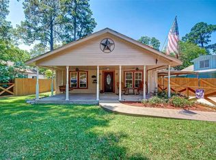 1507 N Thompson St, Conroe, TX 77301